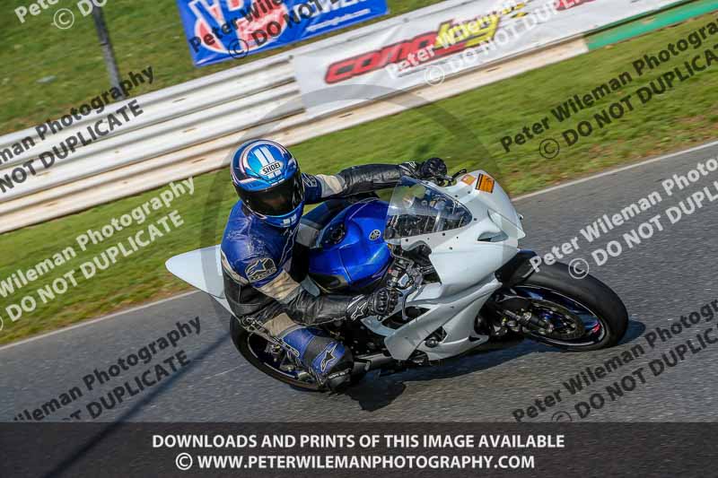 PJ Motorsport Photography 2018;enduro digital images;event digital images;eventdigitalimages;mallory park;mallory park photographs;mallory park trackday;mallory park trackday photographs;no limits trackdays;peter wileman photography;racing digital images;trackday digital images;trackday photos